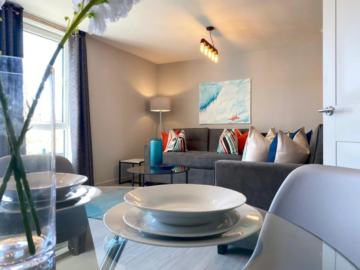 Image 6 of Beautiful West End Flat with Private Parking