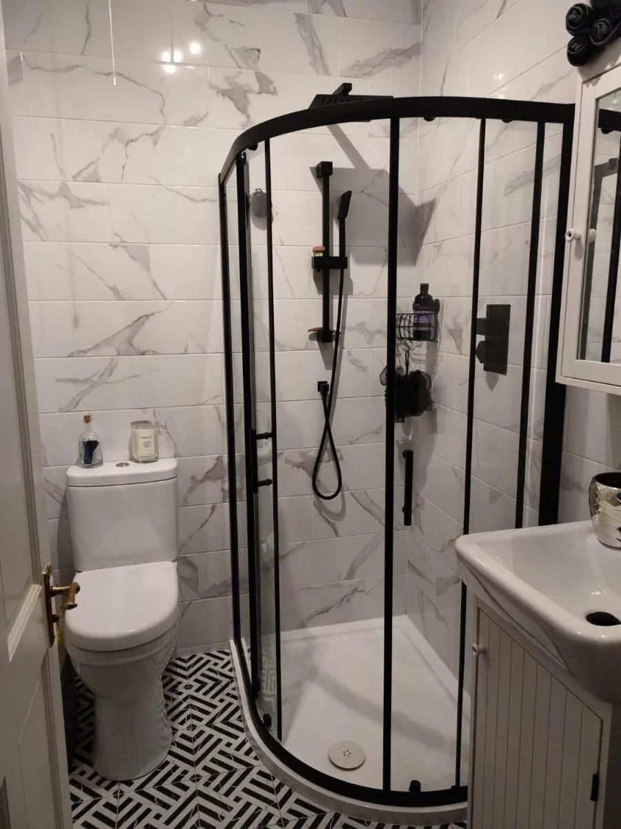 Image 6 of Beautiful self contained apartment with garden