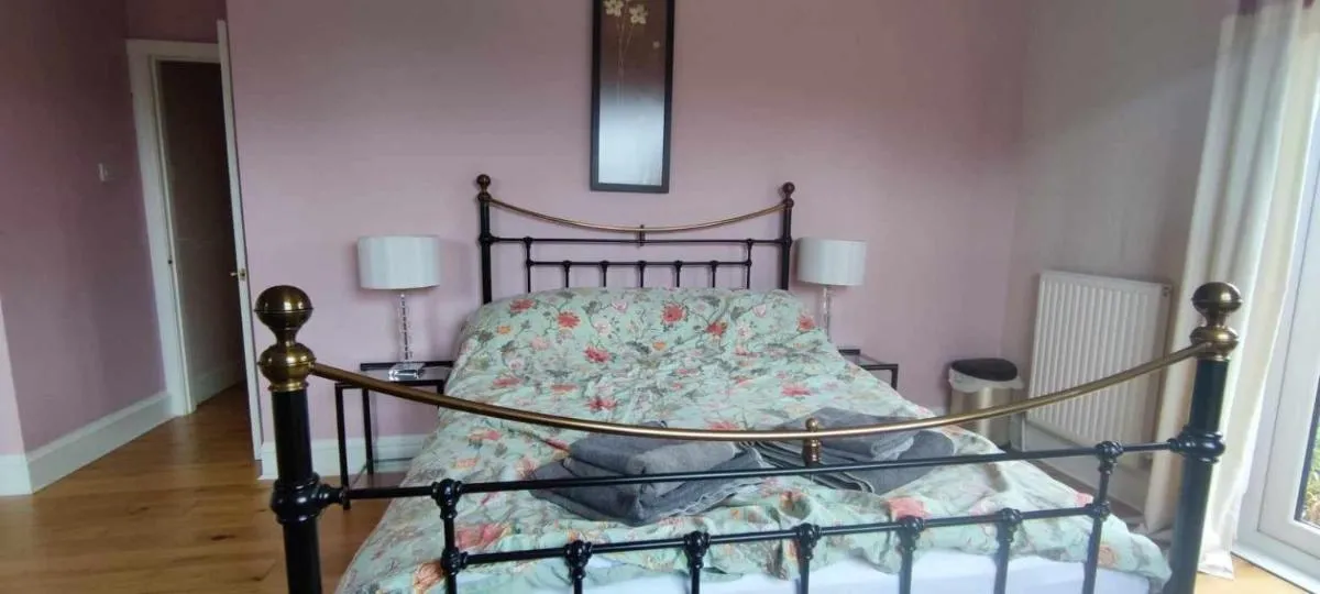 Image 5 of Beautiful self contained apartment with garden