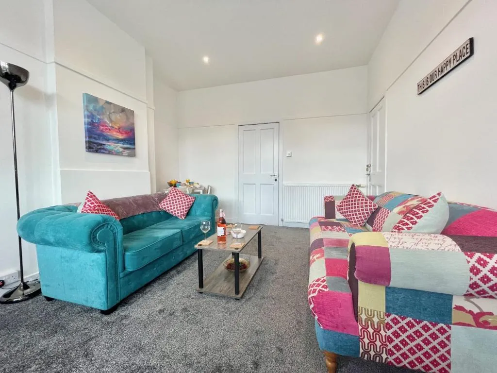 Image of Bella House – 3 bed house in Glasgow