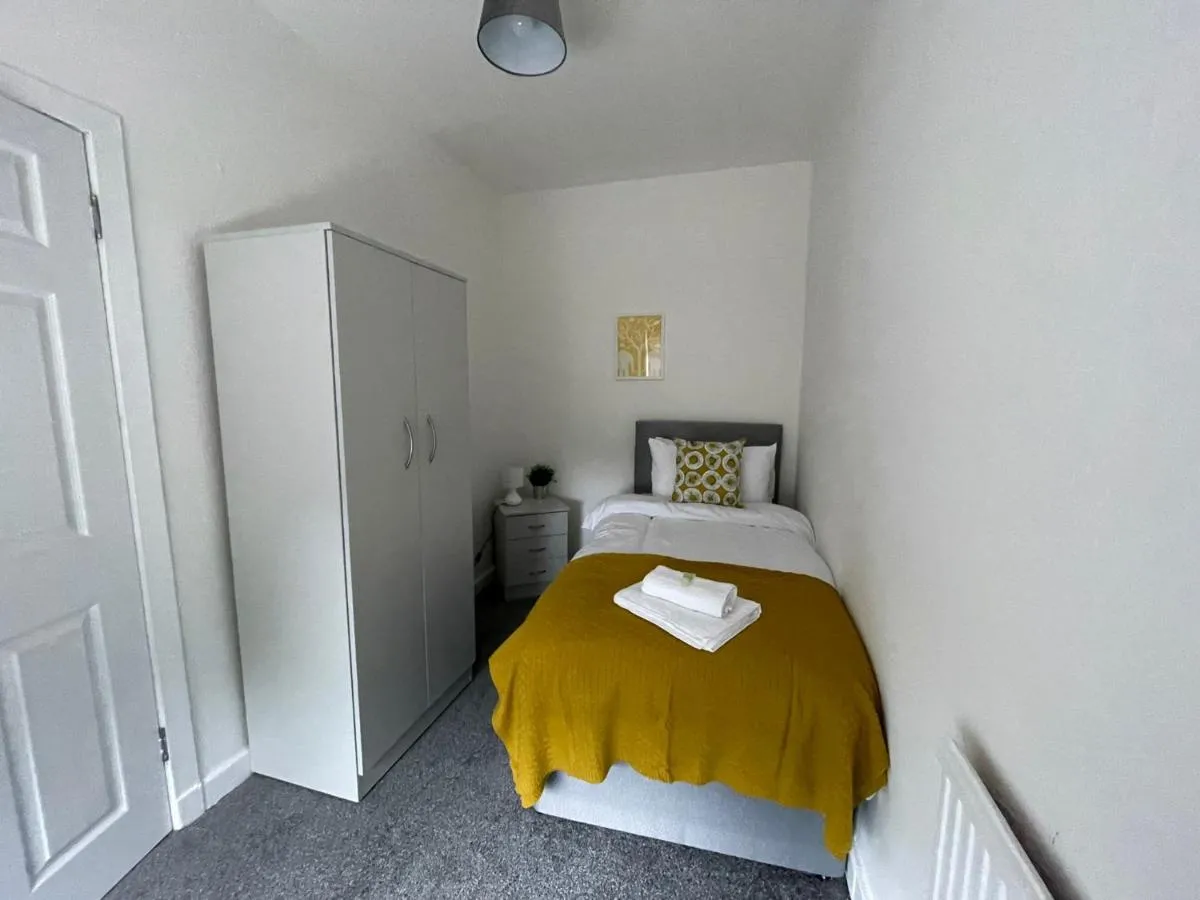 Image 4 of Cardonald House