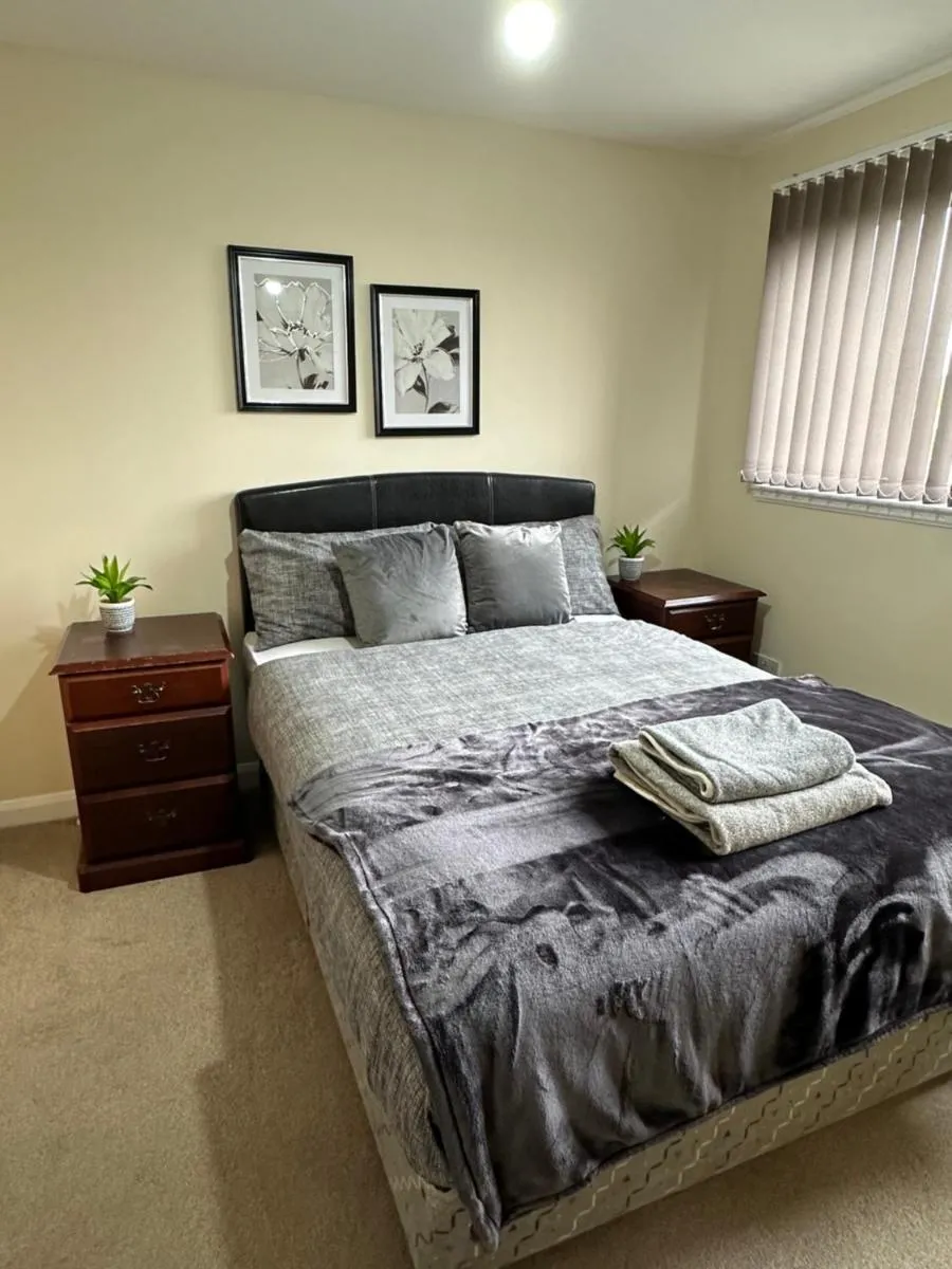 Image 2 of Down Town Pad*2Bed&Free Parking*