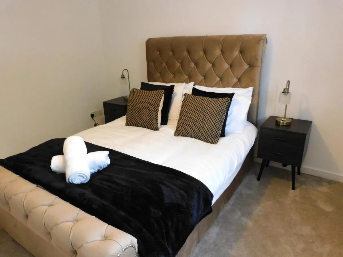 Image 5 of Fabulous 2 bed apt 10 mins from City Centre