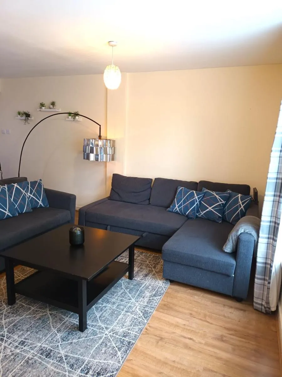 Image 3 of Fabulous 2 bed apt 10 mins from City Centre