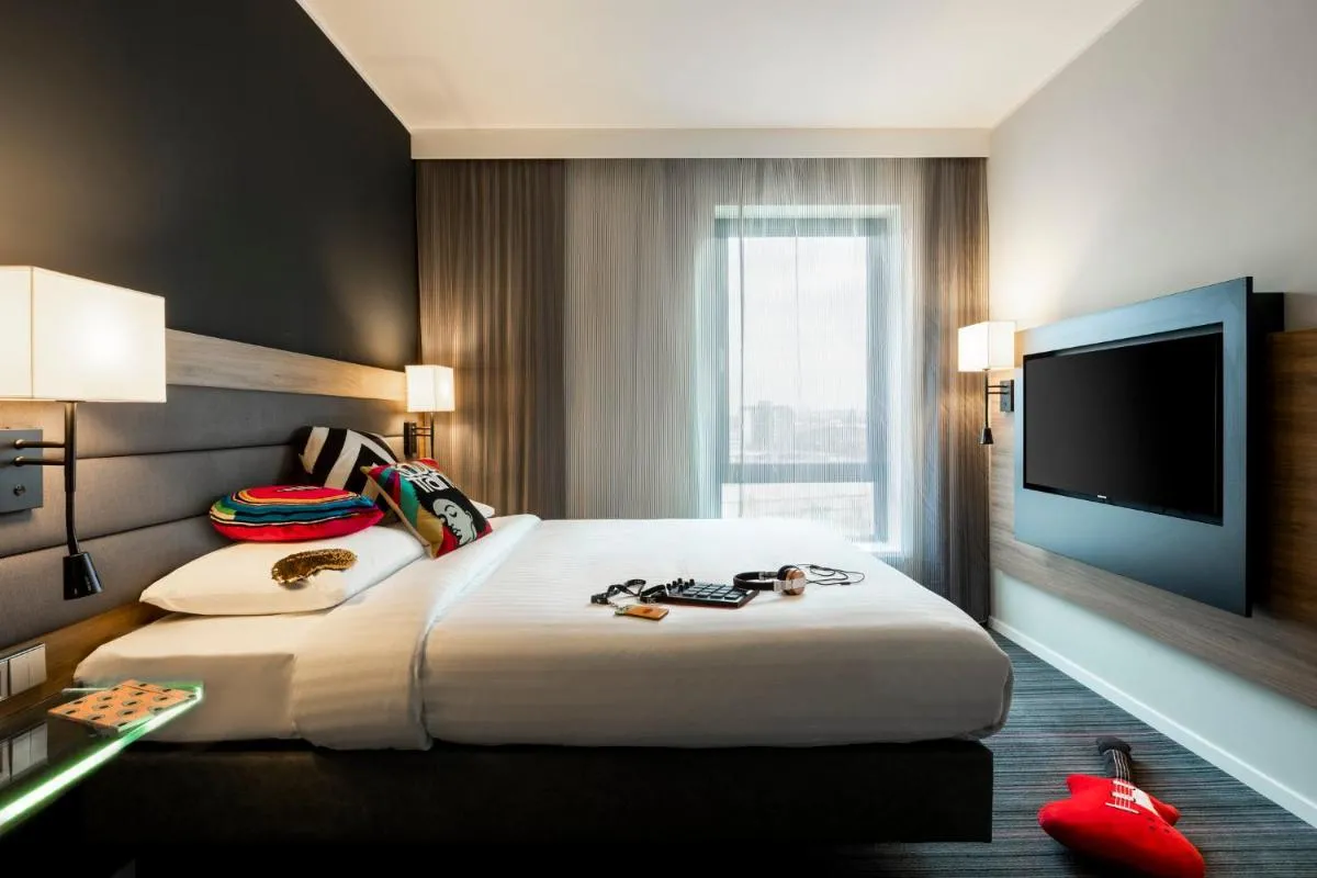 Image 1 of Moxy Glasgow SEC