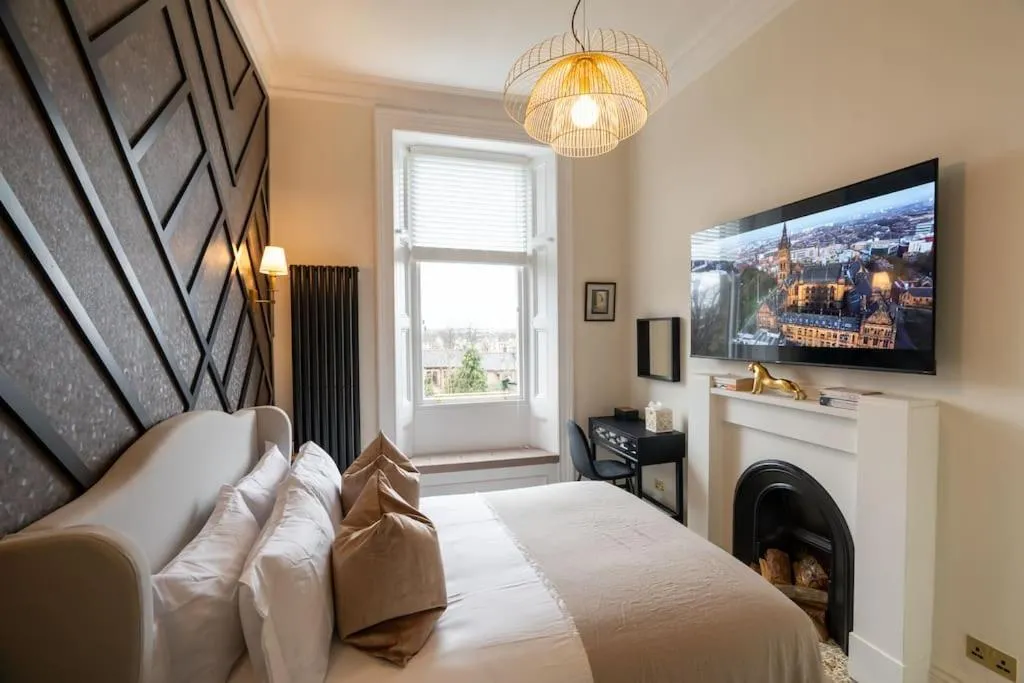 Image of The Devonshire Suite – Your 5 STAR West End Stay!
