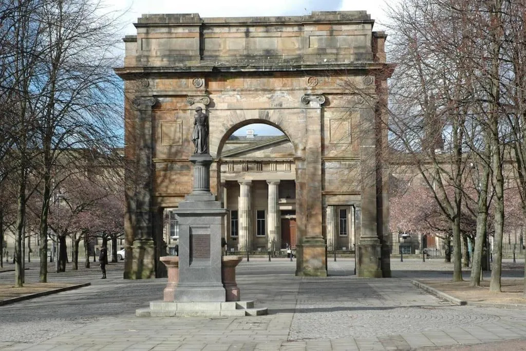Image 1 of The Nelson – Spacious City Property and Free Parking