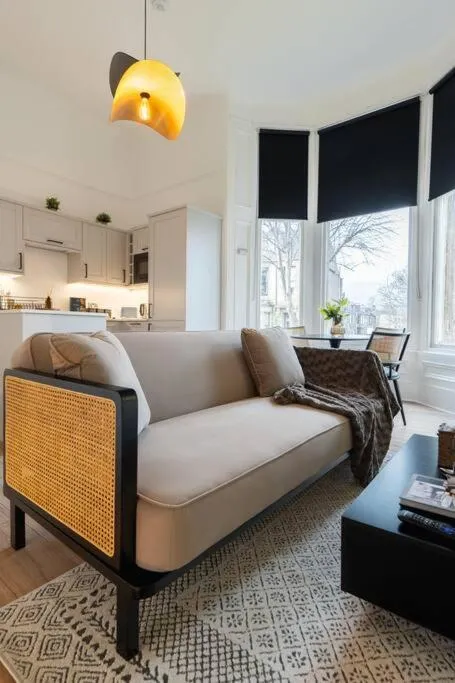 Image 3 of The West End Retreat – Your Luxurious 5* Apartment