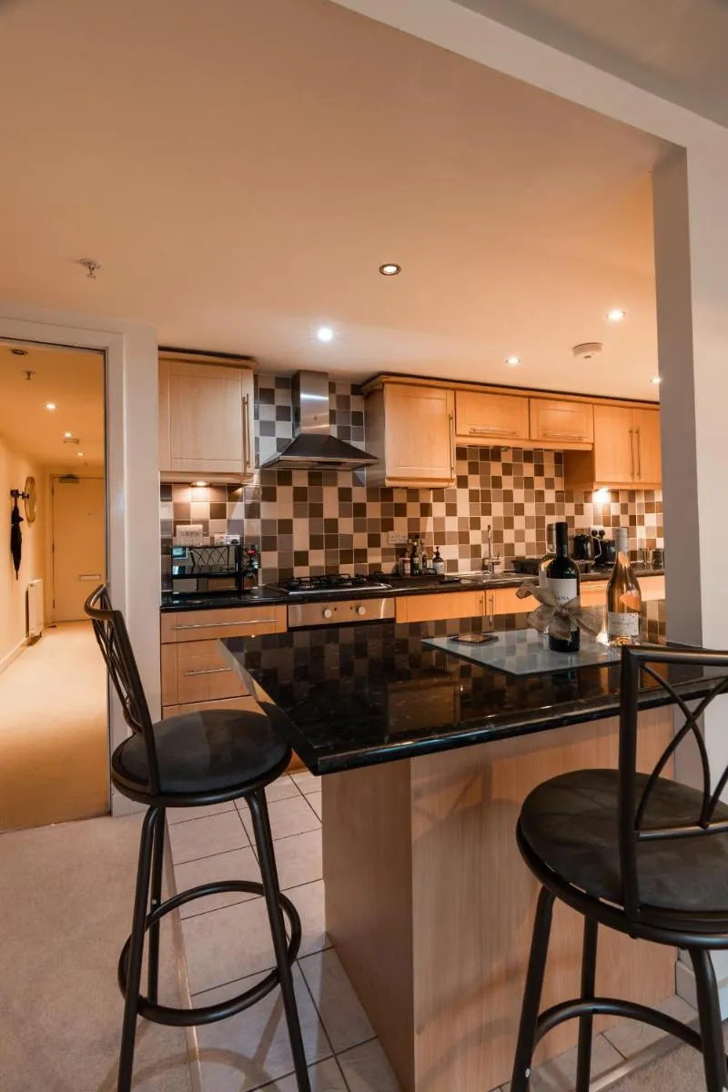 Image 4 of West End Escape – 5 Star Luxury – Prime Location