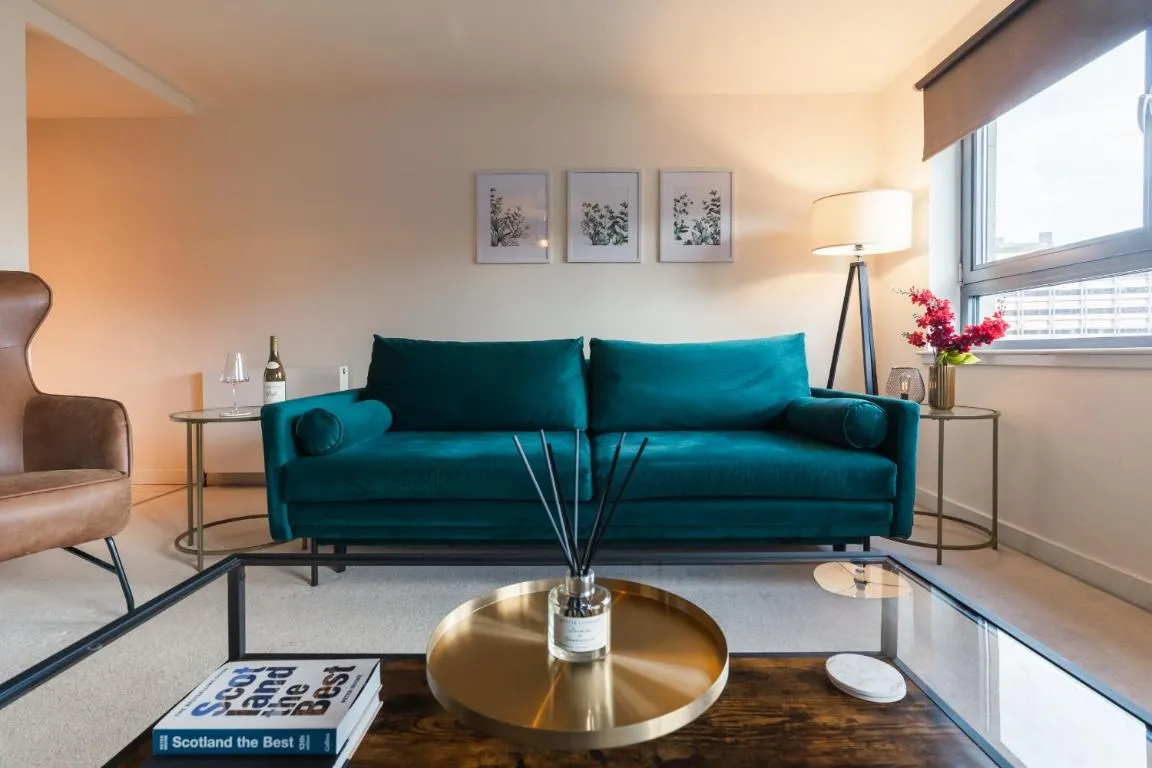 Image of West End Escape – 5 Star Luxury – Prime Location