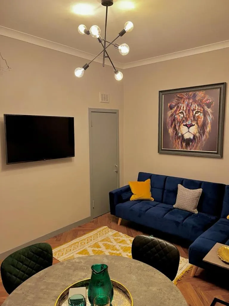 Image 3 of 1 bed Apt in West End