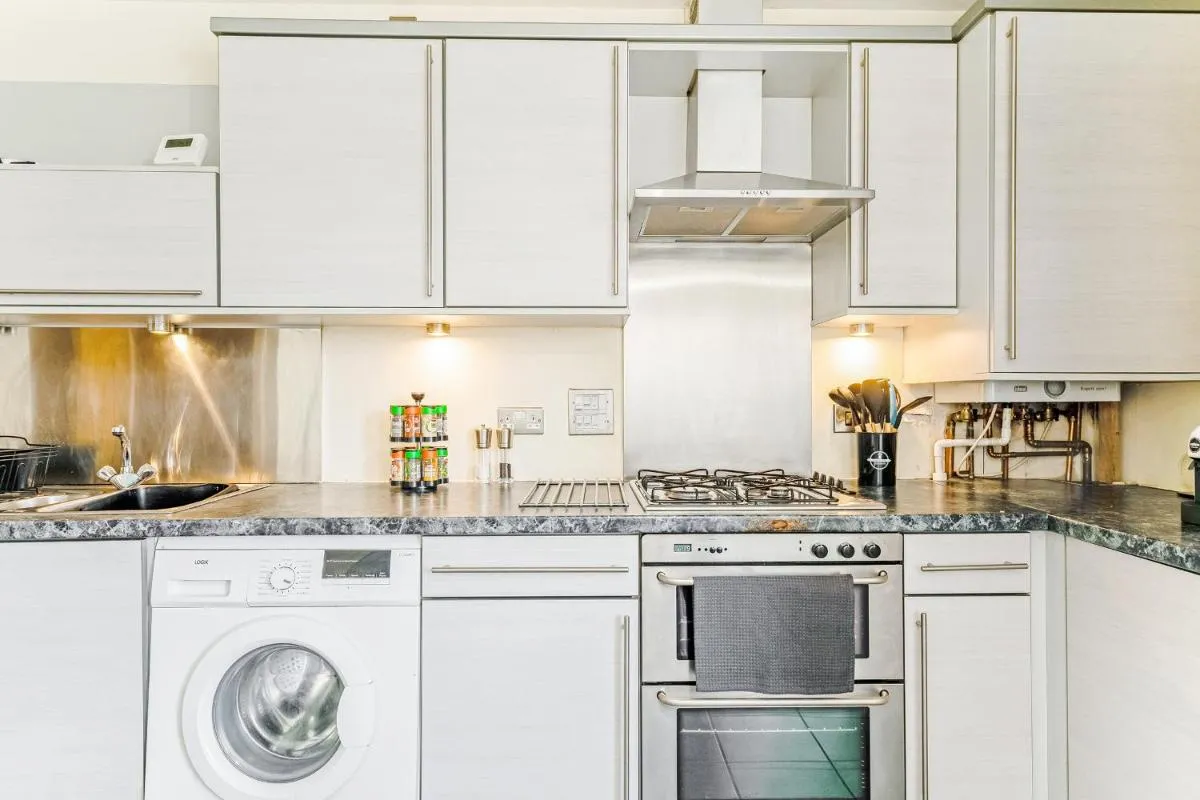 Image 4 of 4Bed Finnieston SkyHigh Duplex
