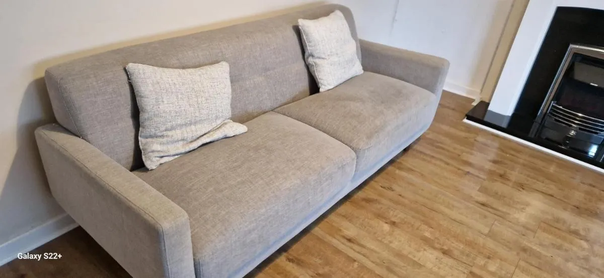 Image 2 of Archillects Entire Two Bedroom Comfy House – FREE PARKING
