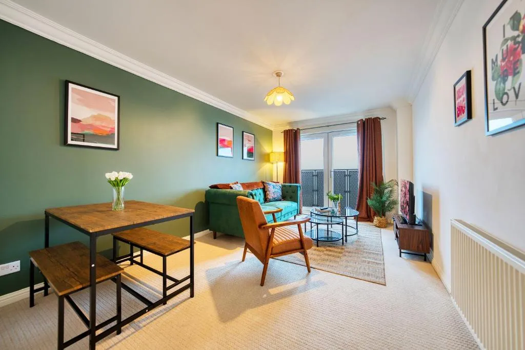 Image of Bright Central 2 Bedroom Apartment