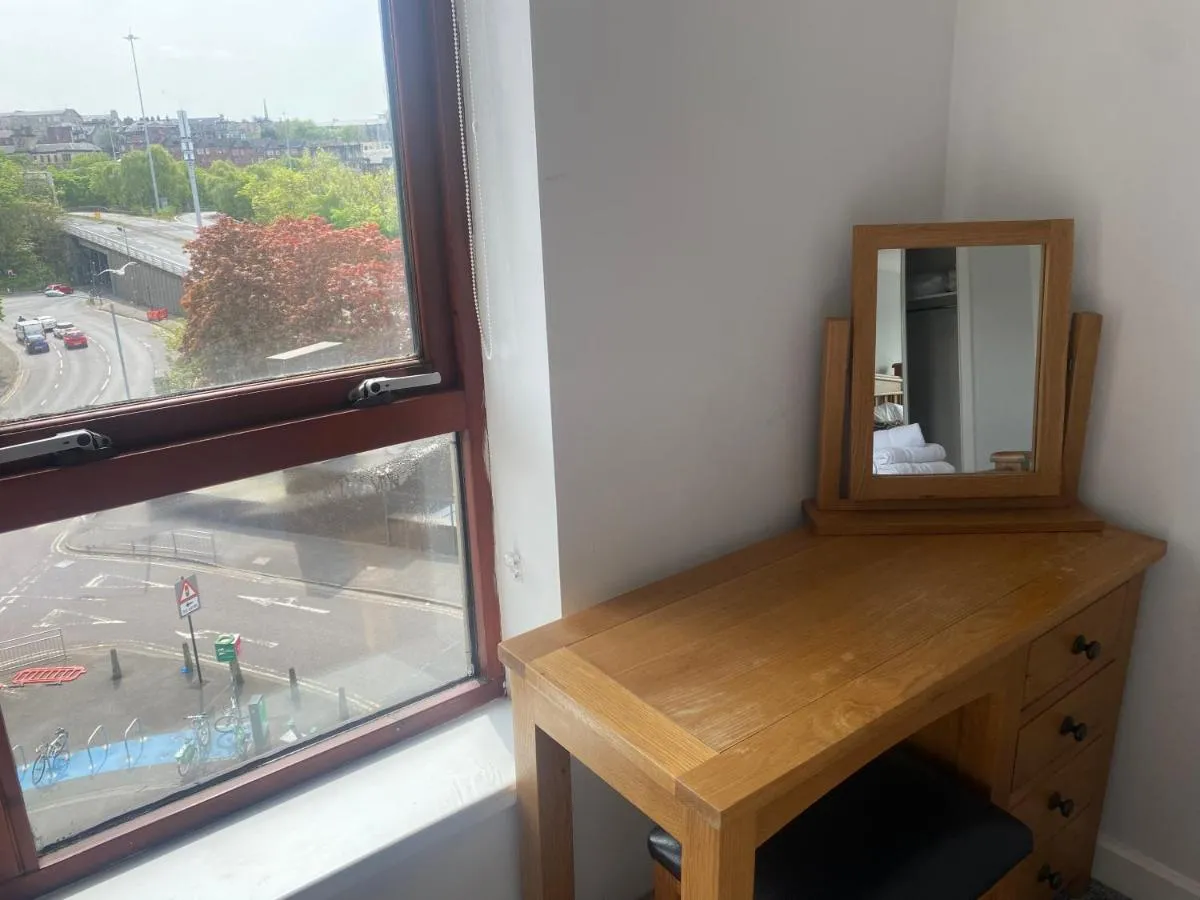Image 5 of Central West End City Apartment