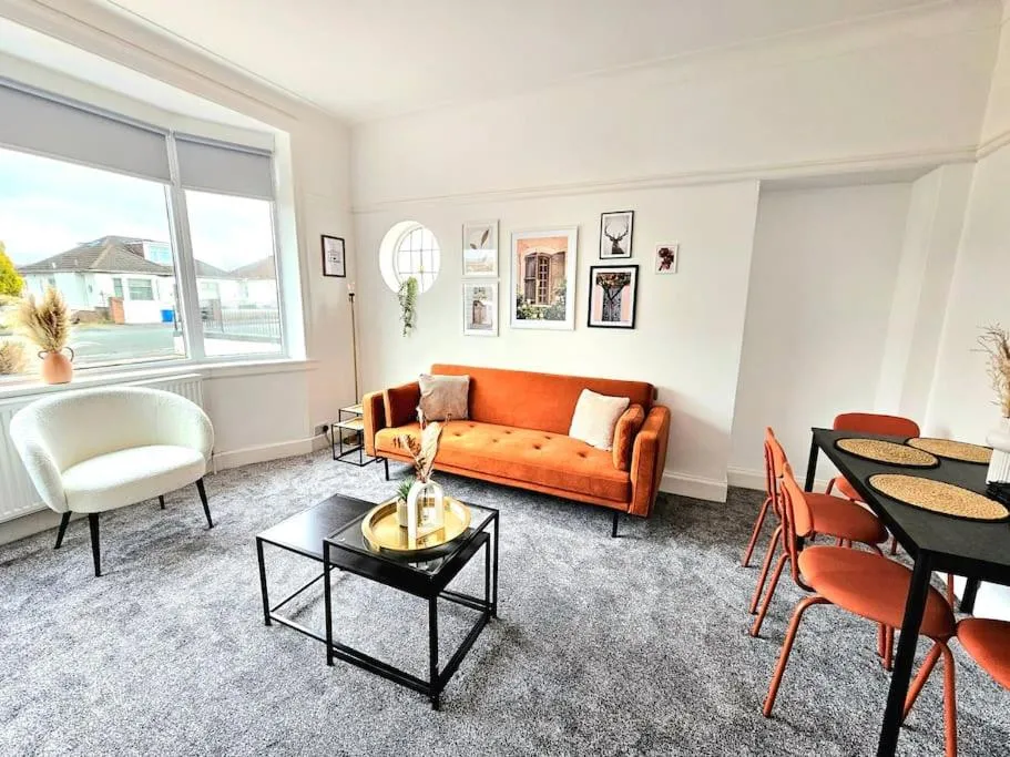 Image of Charming 3-Bed Oasis-free parking