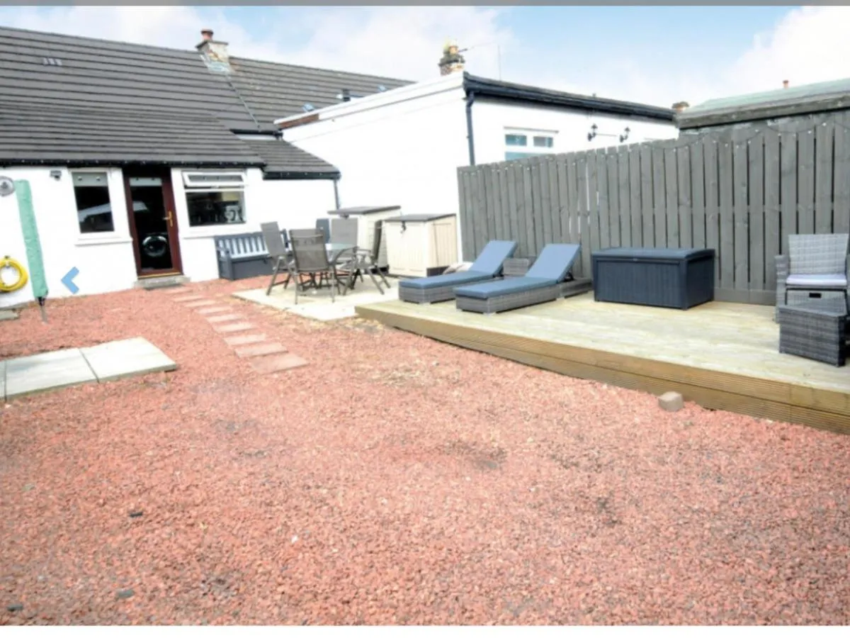 Image 4 of Cheerful One bedroom cottage with parking space.