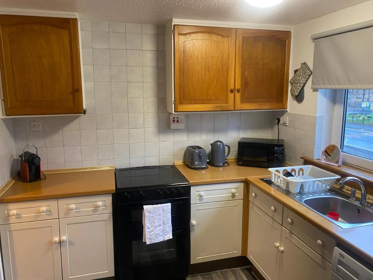 Image 2 of Comfy 3bed City centre apartment