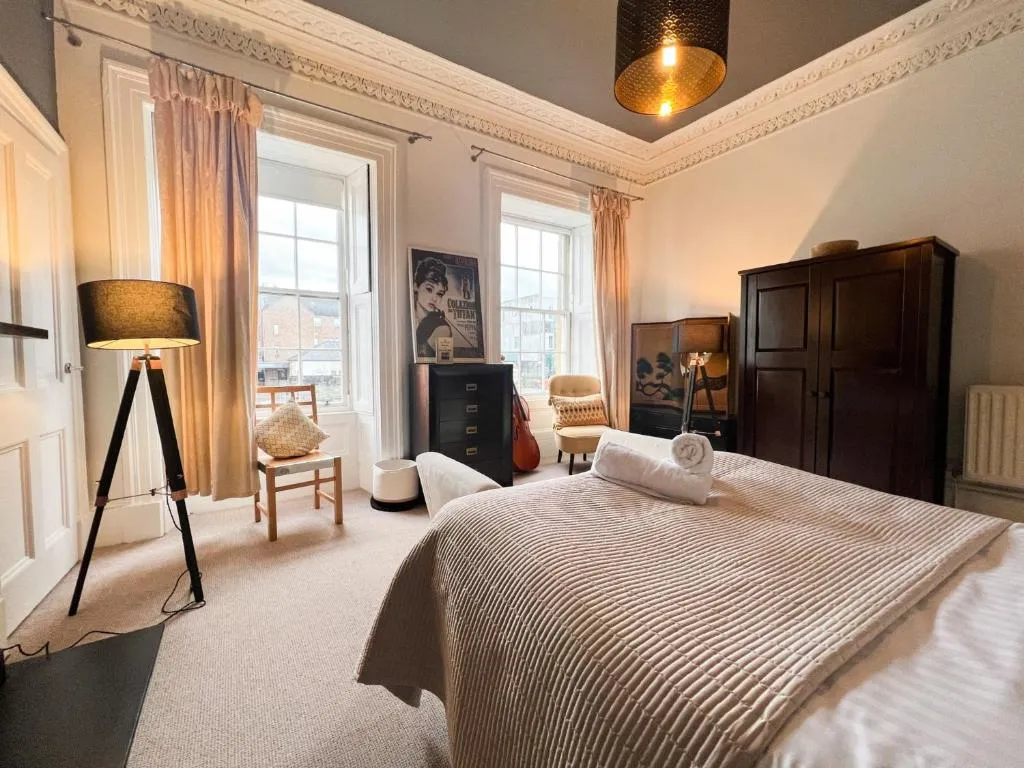 Image of Garnethill Charm 3 Bed Flat Central Glasgow