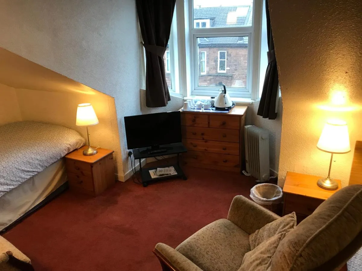 Image 4 of Glades House