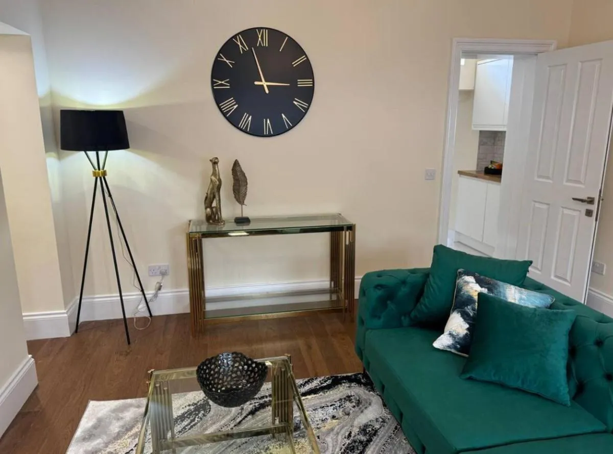 Image 2 of Glasgow Central Paradise – Spacious 3- Bed House