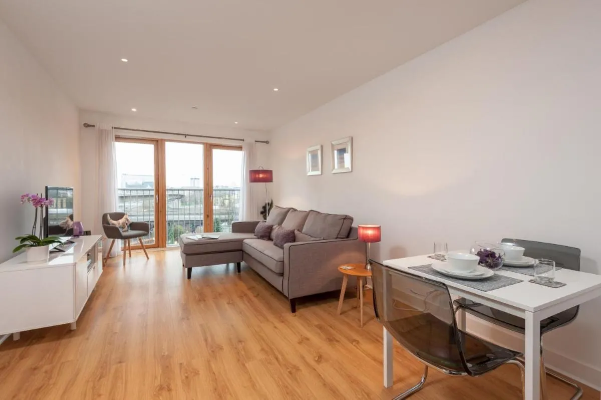 Image 4 of Glasgow City Flats