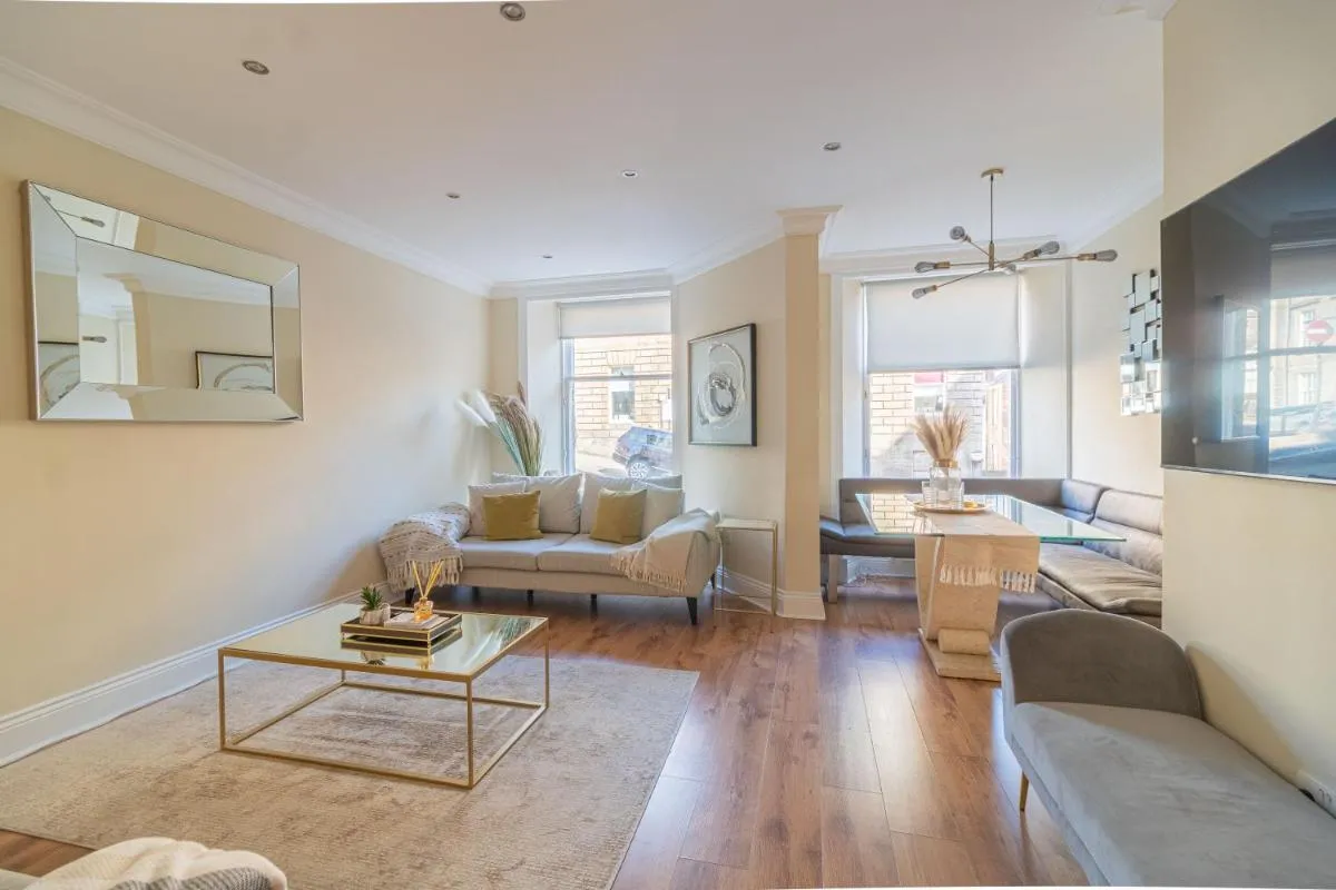 Image 2 of Large Blythswood Residence