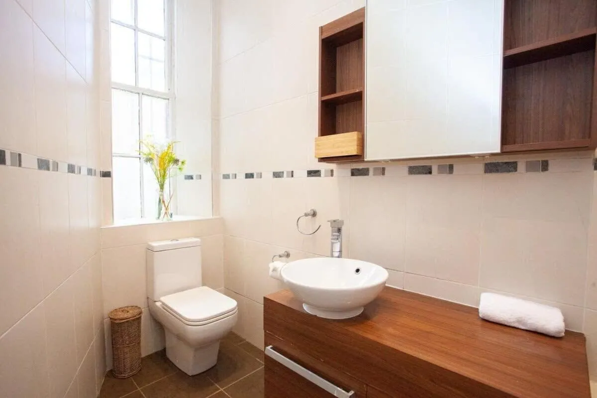 Image 6 of Lovely Flat in Ideal Location