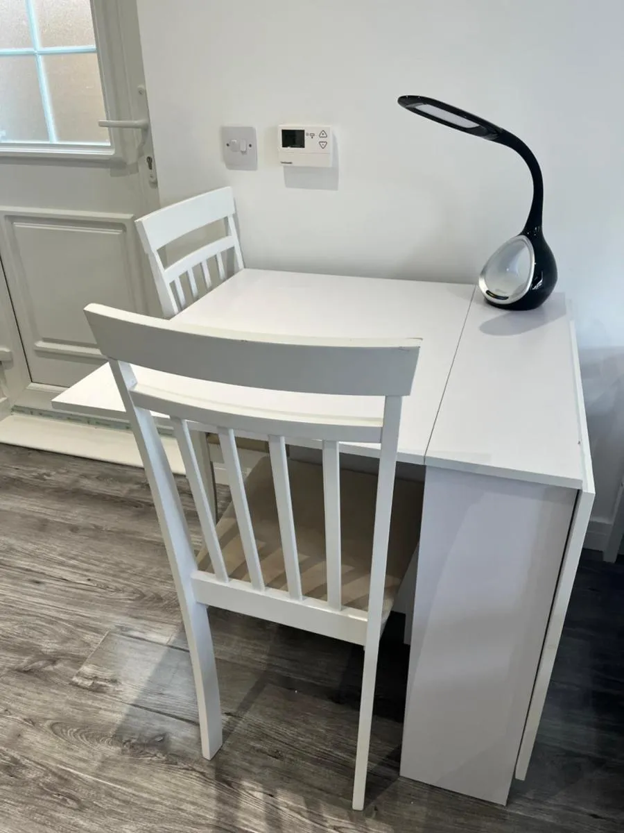 Image 4 of Modern Comfy One Bed Apartment – Free Parking