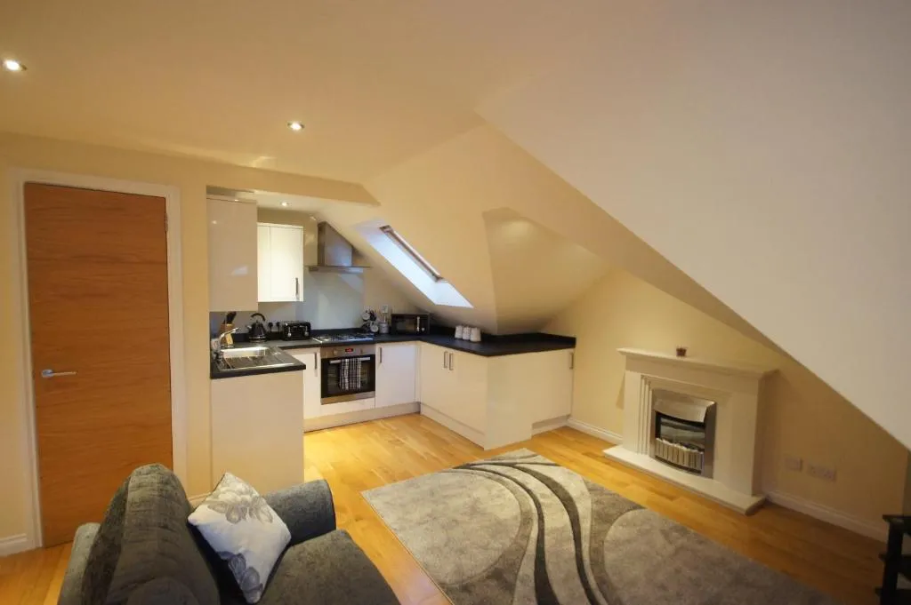Image of Modern, Cosy Apartment In Bearsden with Private Parking
