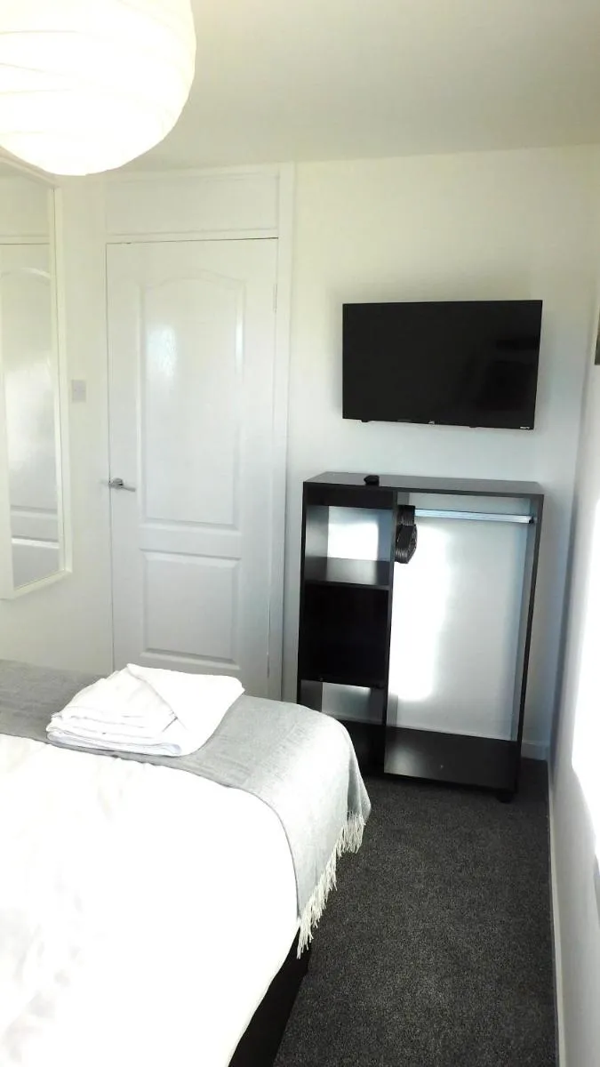 Image 3 of New & delightful 3 bed house in East Kilbride