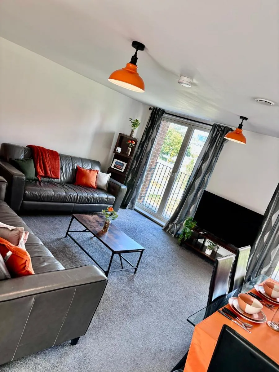 Image 3 of Radiant Homes Central Glasgow 2 Bedrooms 2 Bathrooms Free Parking