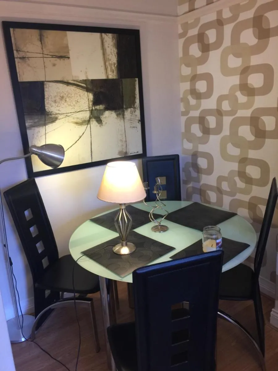 Image 6 of Scotstoun 1 Bed Flat