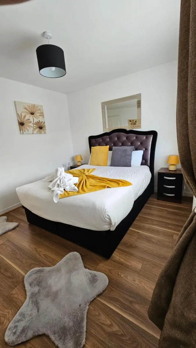 Image 4 of Silverburn new house with free parking and nice garden