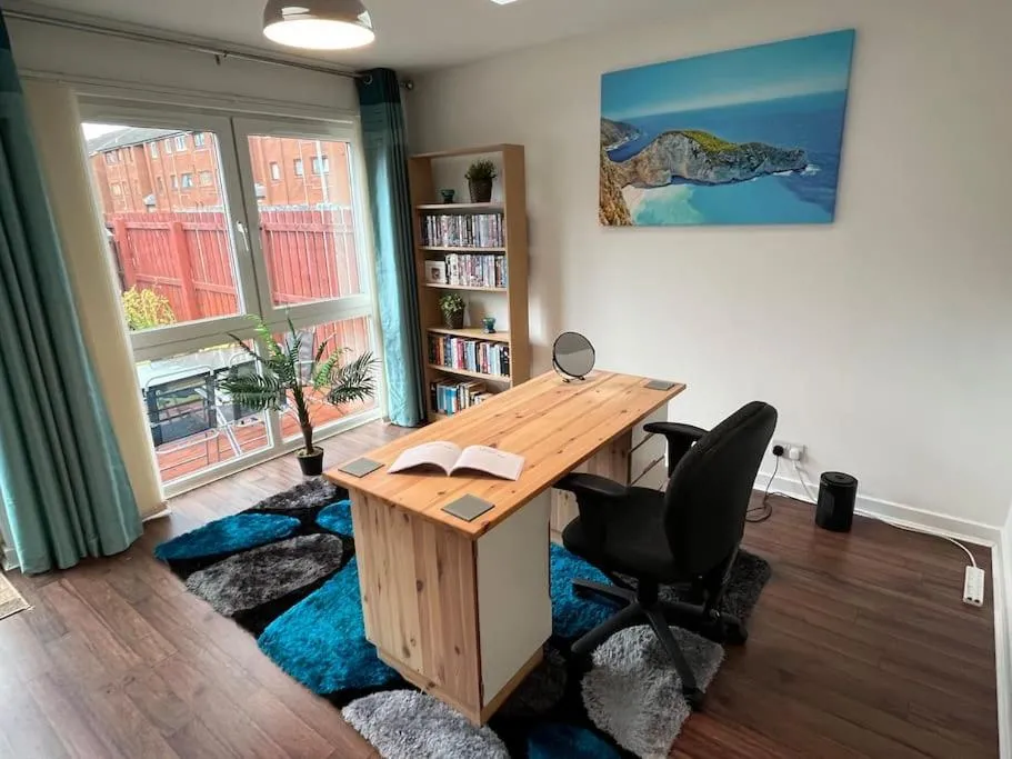Image 3 of Spacious home near Glasgow Green