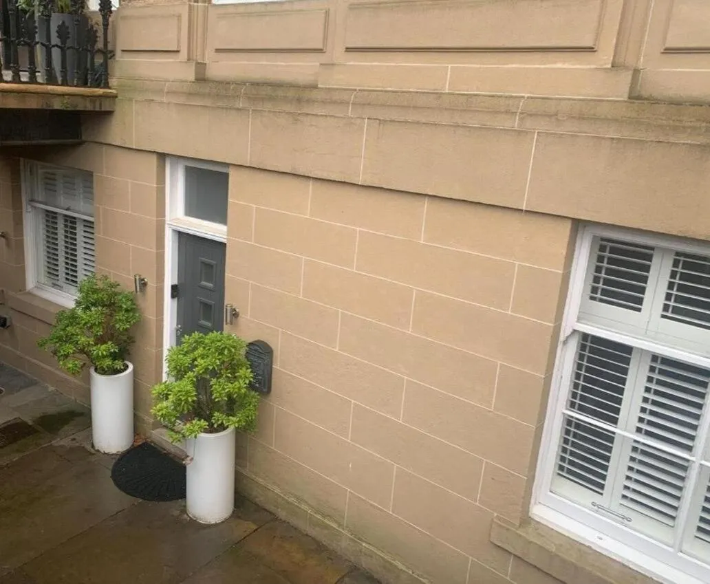 Image 1 of Stylish 2 Bedroom Apartment In Park Circus, West End