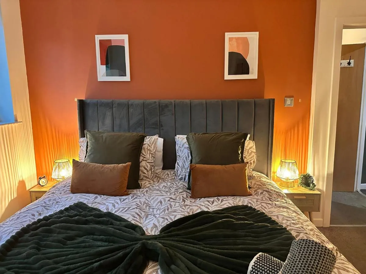 Image 2 of Stylish 2 bed City Retreat
