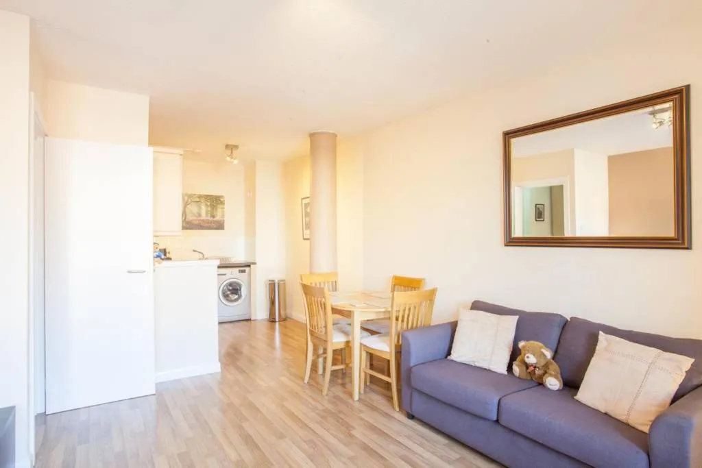 Image 1 of Stylish Merchant City Flat