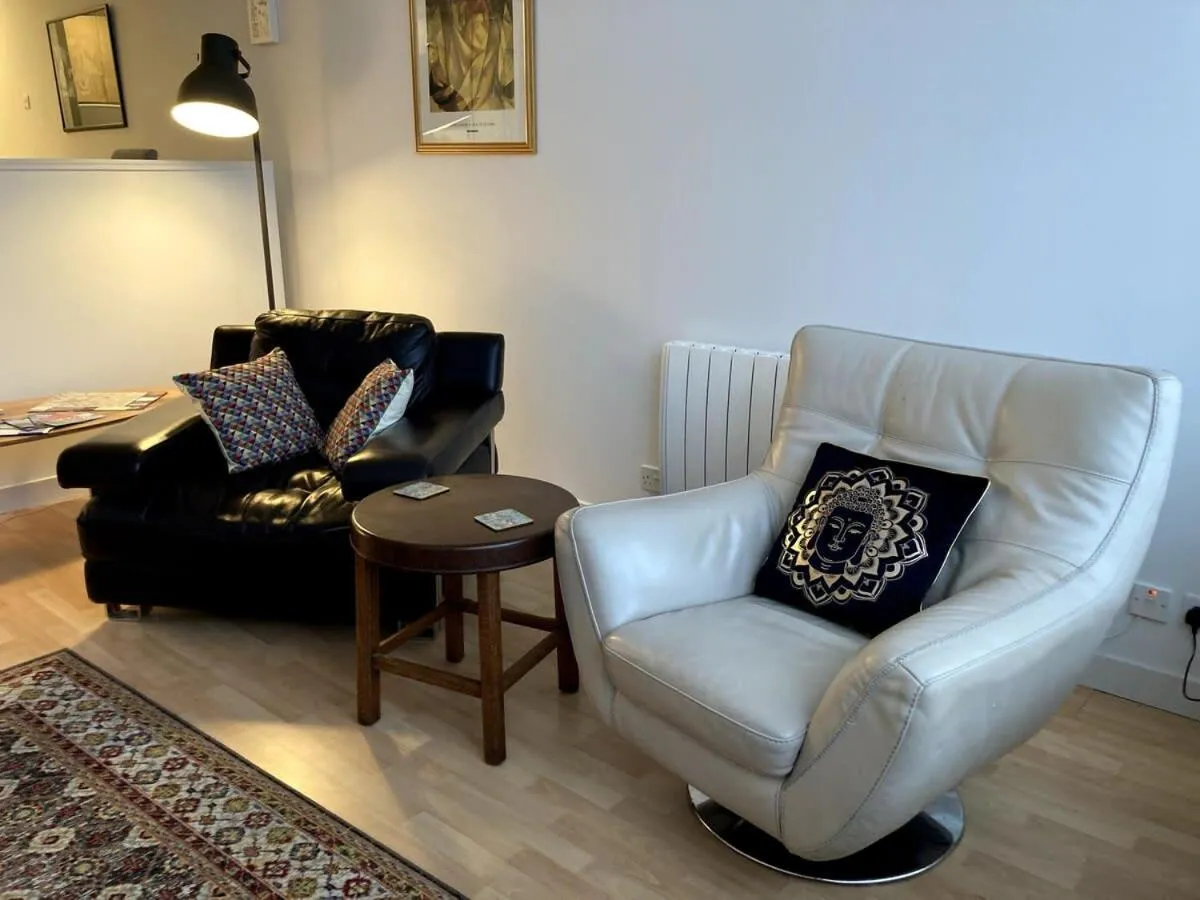 Image 6 of The Art Flat Glasgow