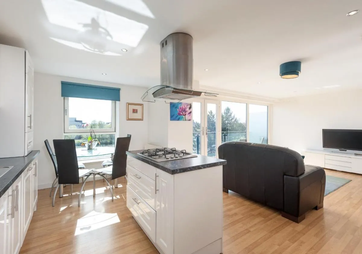 Image 5 of The Metropole Residence
