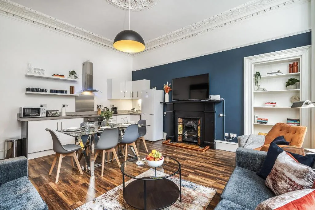 Image of The Renfrew Residence 4-bedroom, city centre