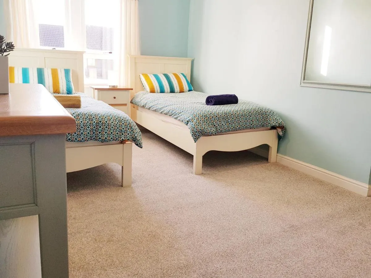 Image 5 of Three Bed Holiday Home in Glasgow