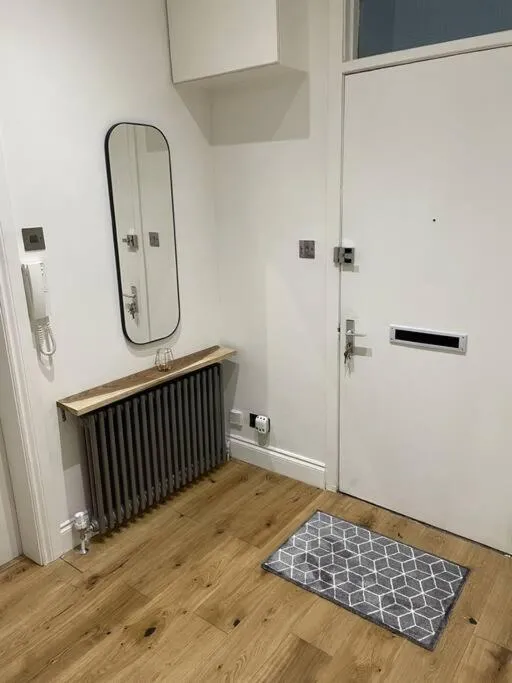 Image 4 of Top Floor Flat – Glasgow West End – Partick