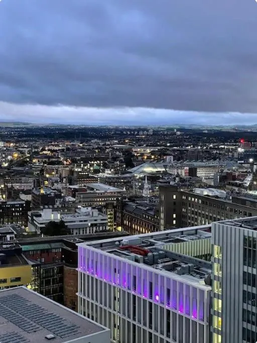 Image 3 of Top Floor of the building, spectacular views!