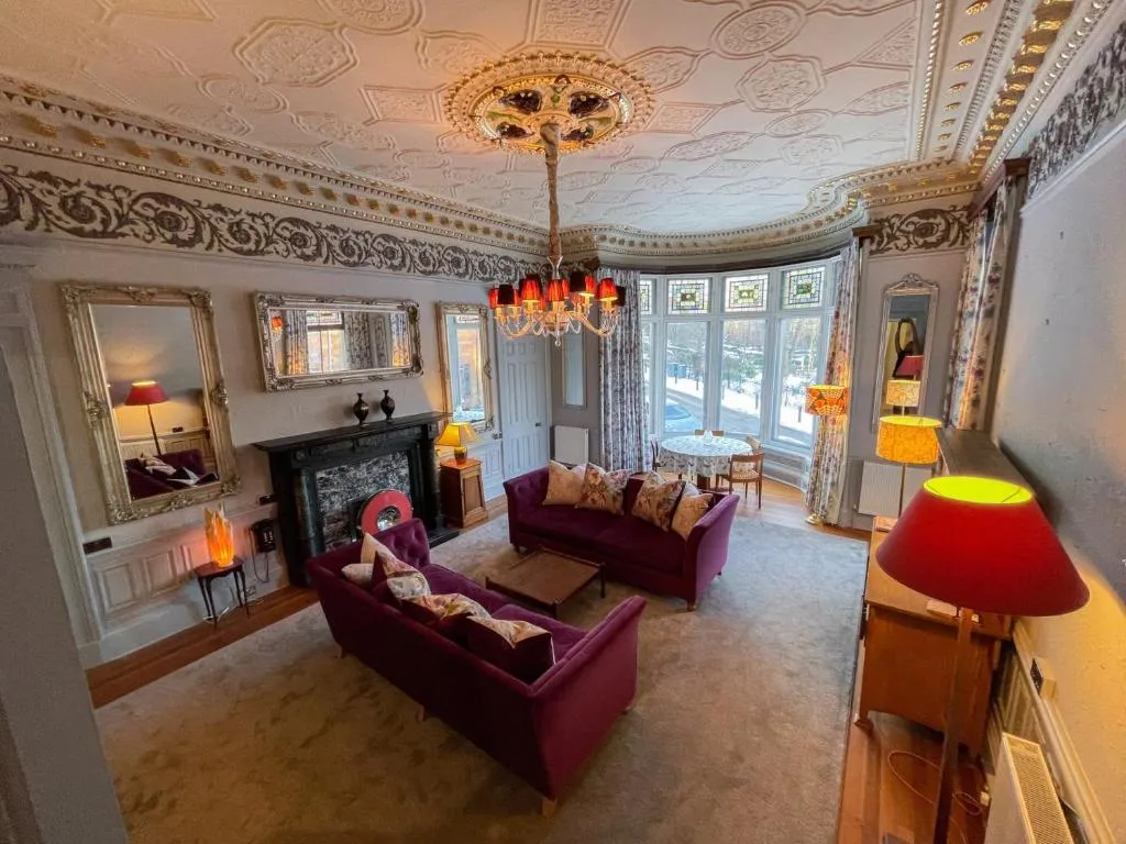 Image of 1 Bed Character Filled Glasgow Apartment
