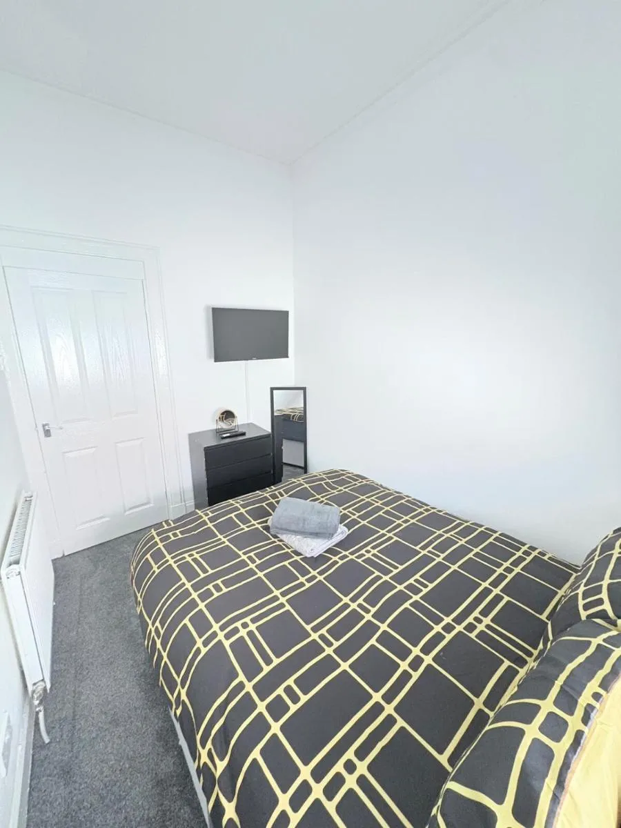 Image 5 of 2Bed Gla Green, Walk Dist City Centre