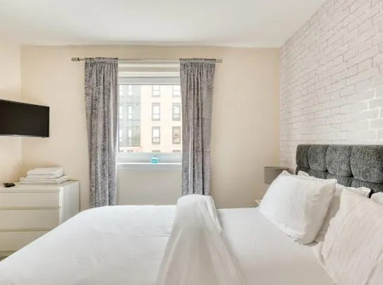 Image 1 of 2 Bedroom Apartment at SECC Hydro FREE PARKING