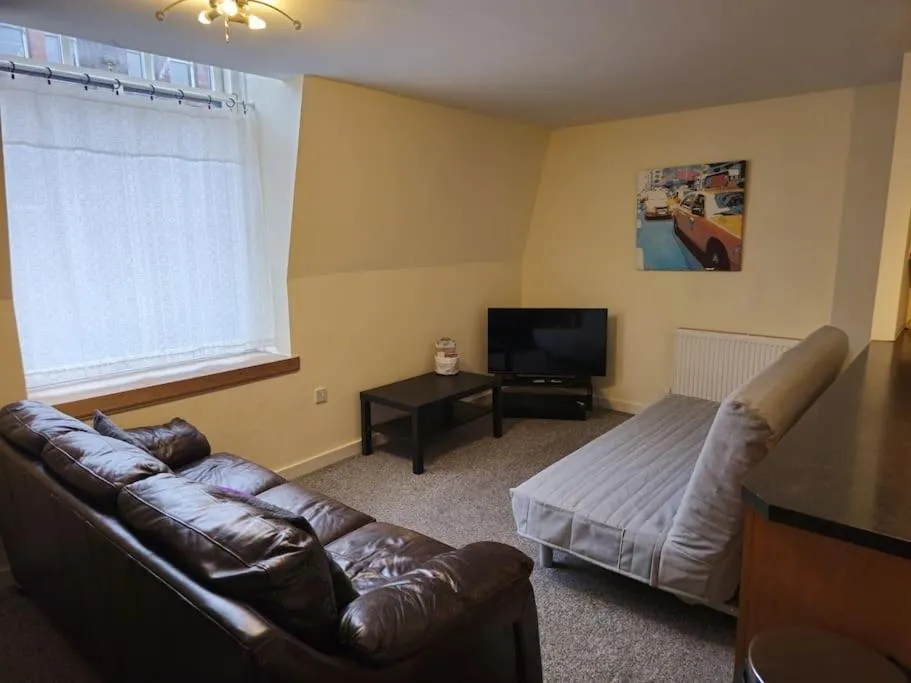 Image 6 of 2 Bedroom Modern stylish Apt in Glasgow City Centre