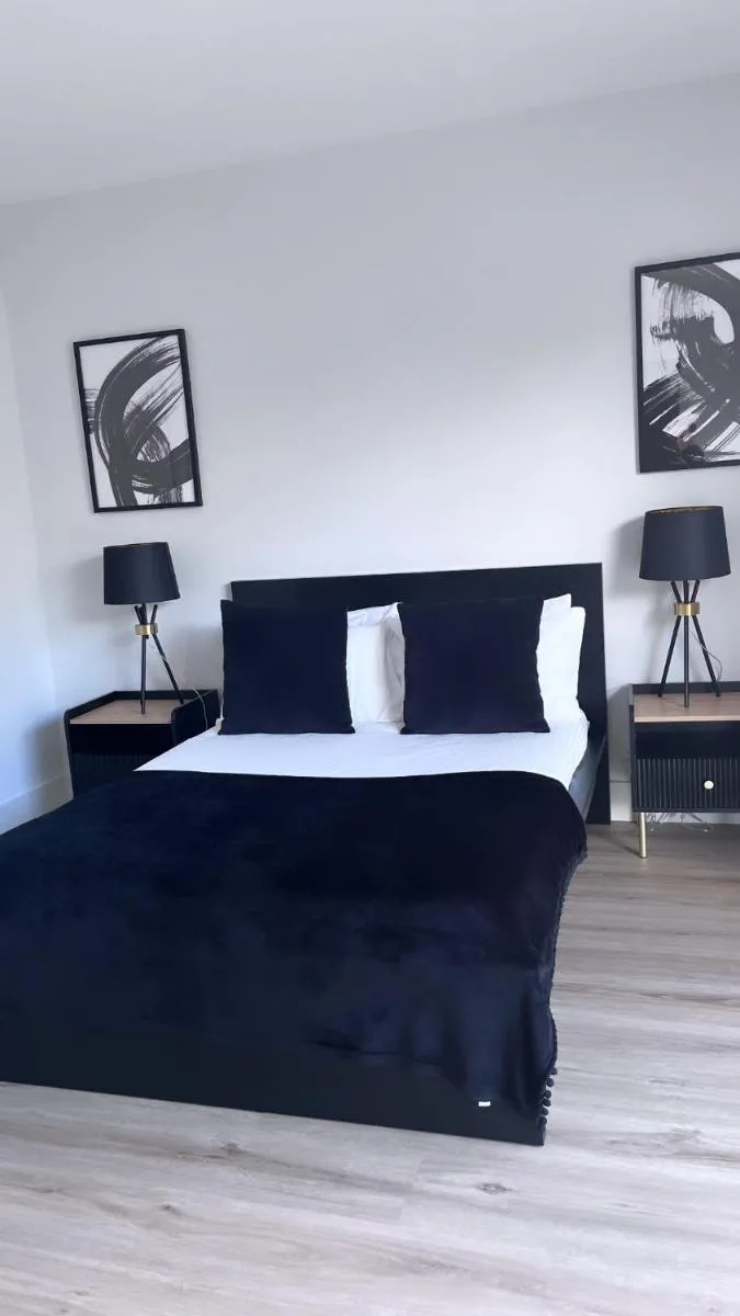 Image 4 of 3 Bedroom House Near City Centre Glasgow Sleeps 7