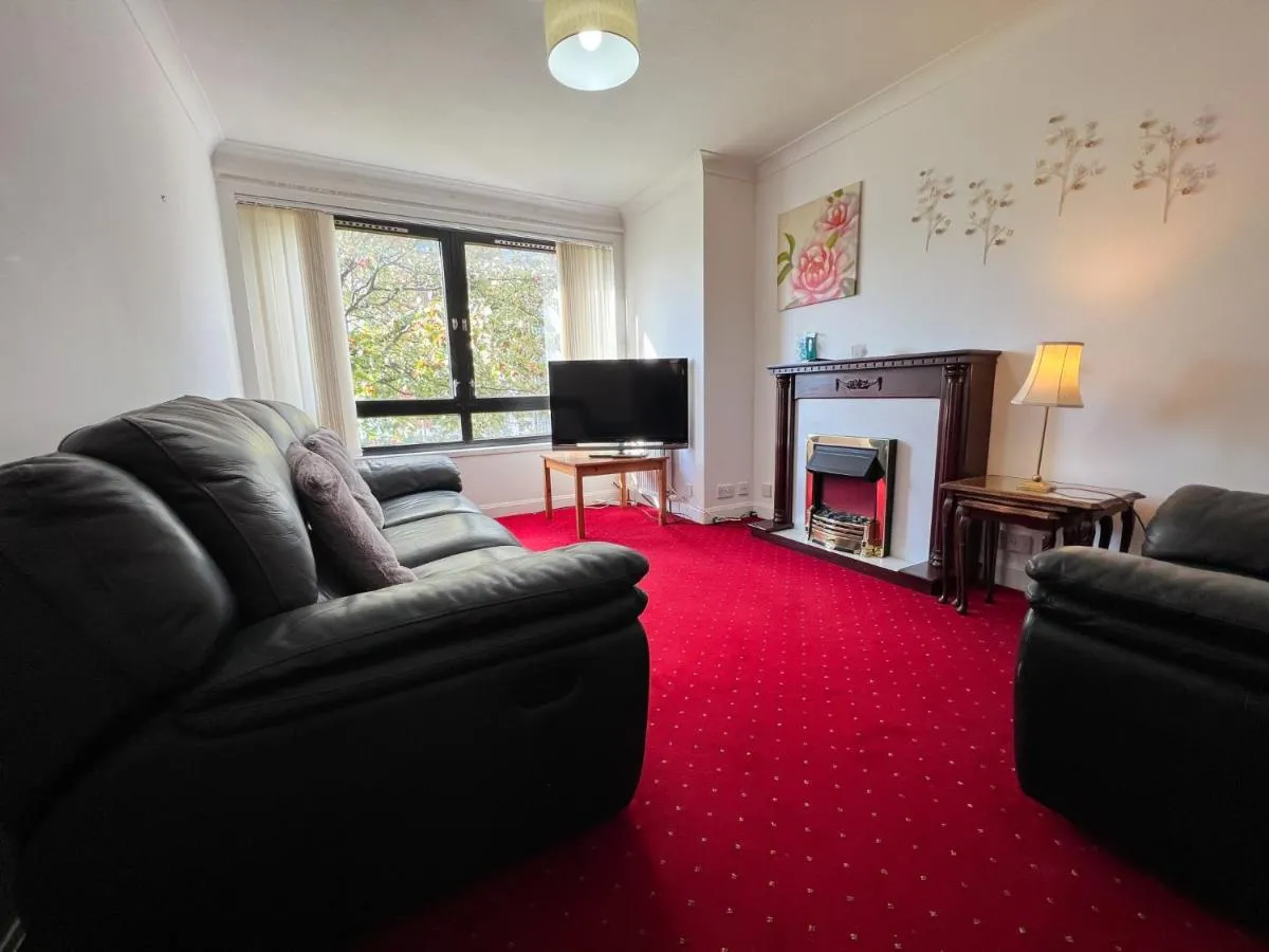 Image 4 of Anniesland Glasgow 1bd Flat – Free Parking